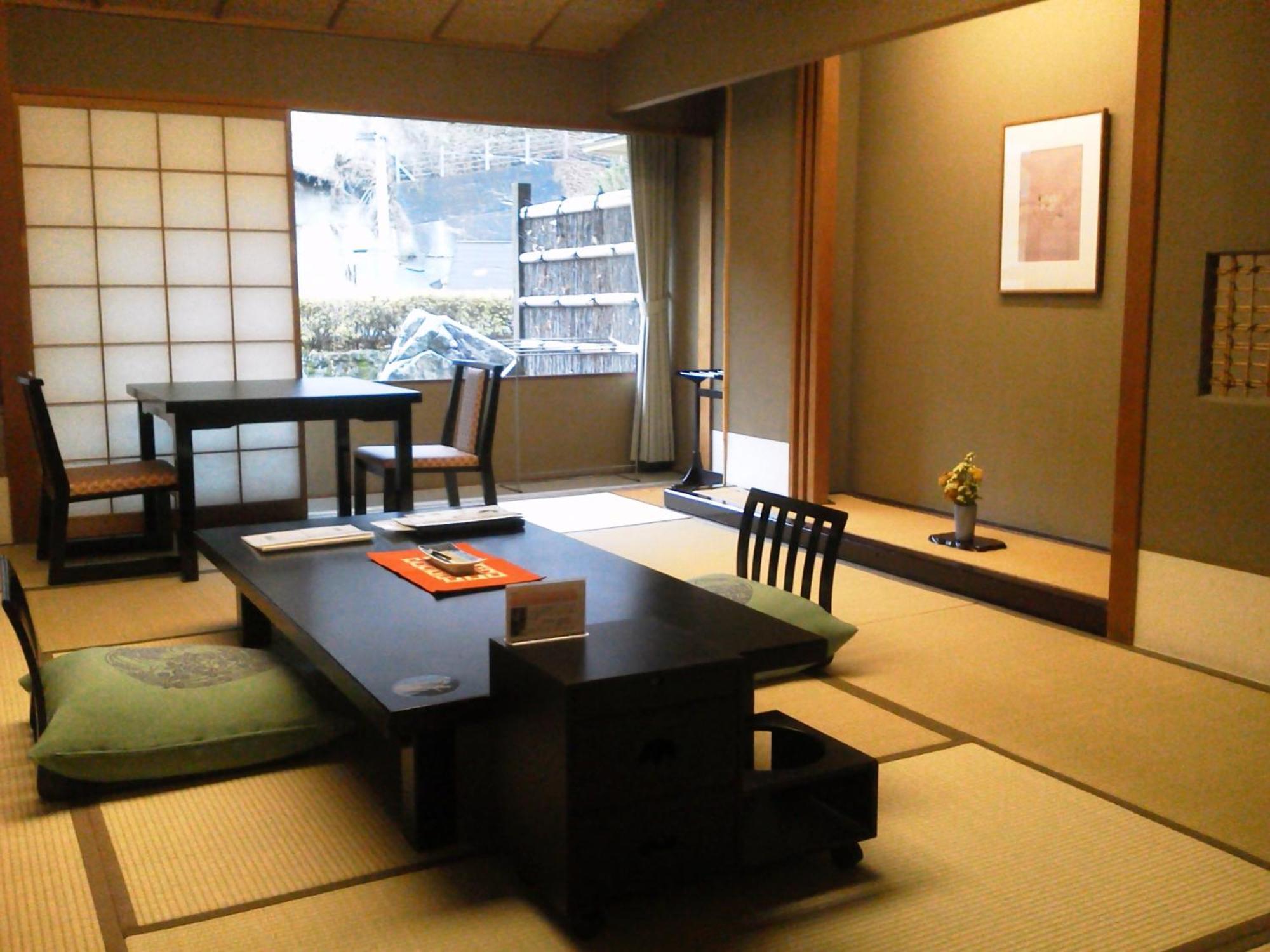 Shikitei Morioka Tsunagionsen Rum bild